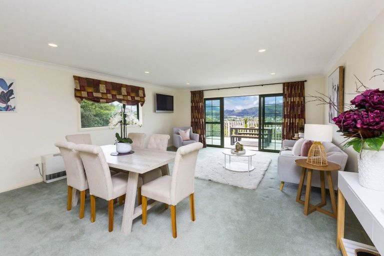 Photo of property in 51 Riverstone Drive, Riverstone Terraces, Upper Hutt, 5018