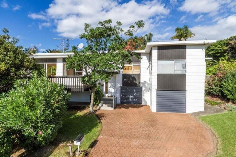 Photo of property in 17 Penning Road, Milford, Auckland, 0620