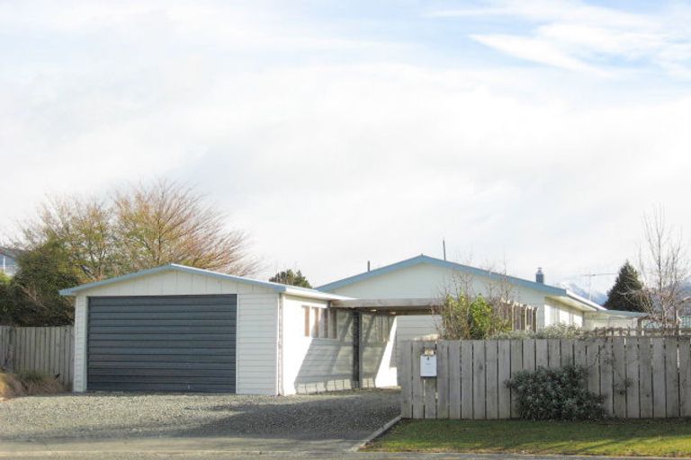 Photo of property in 4 Thomson Place, Te Anau, 9600