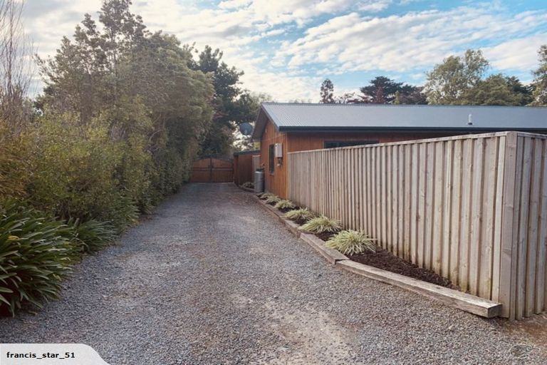 Photo of property in 855 Makerua Road, Tokomaru, Palmerston North, 4474