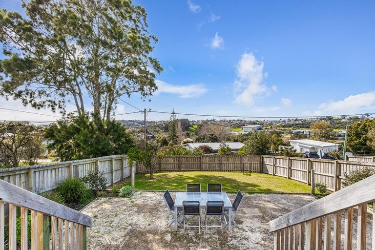 Photo of property in 12a Matai Road, Stanmore Bay, Whangaparaoa, 0932