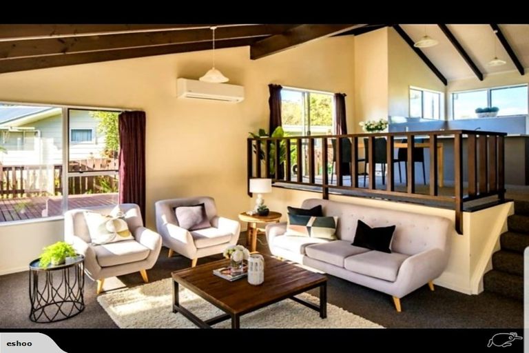 Photo of property in 23 Woolwich Close, Whitby, Porirua, 5024