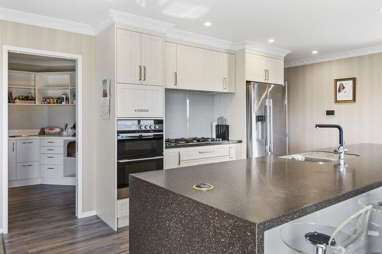 Photo of property in 9a Manukaka Heights, Hurdon, New Plymouth, 4310