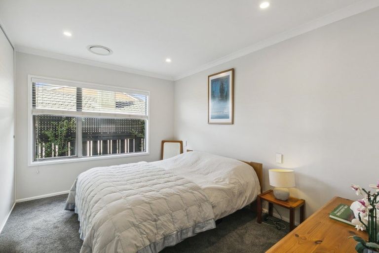 Photo of property in 38 Rajkot Terrace, Broadmeadows, Wellington, 6035