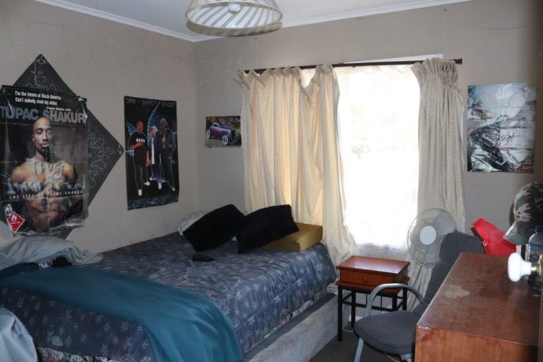 Photo of property in 8 Rollerson Street, Papakura, 2110