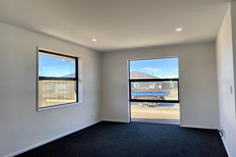 Photo of property in 37 Dynes Road, Rolleston, 7615