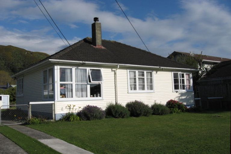 Photo of property in 35 Galway Street, Waterloo, Lower Hutt, 5011