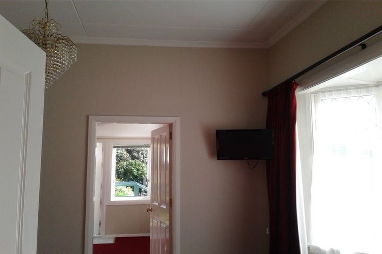 Photo of property in 2 Mudges Terrace, Newtown, Wellington, 6021
