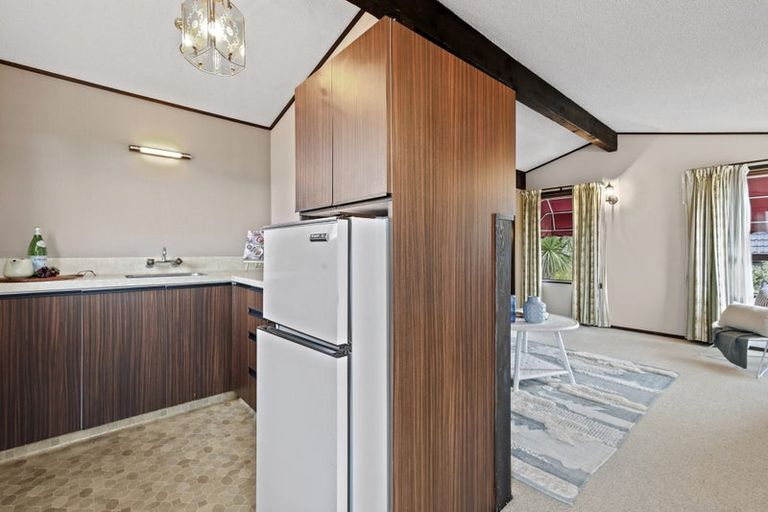 Photo of property in 18 Hawkswood Place, Avonhead, Christchurch, 8042