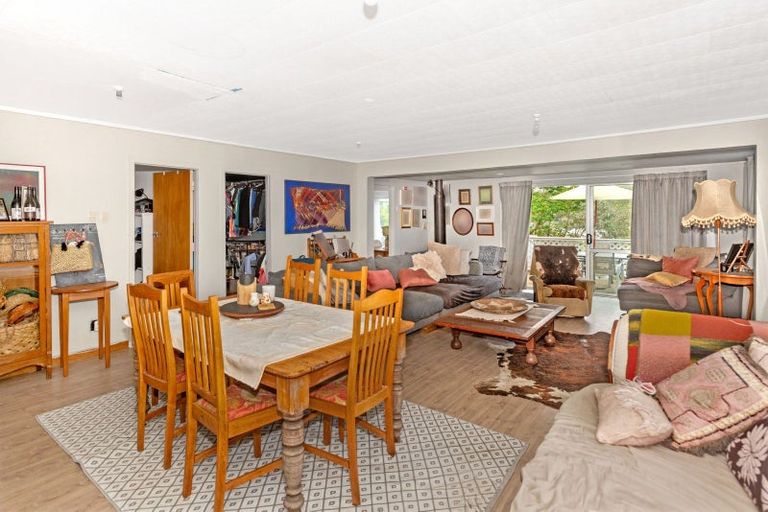 Photo of property in 4 Hinekura Road, Tolaga Bay, 4077