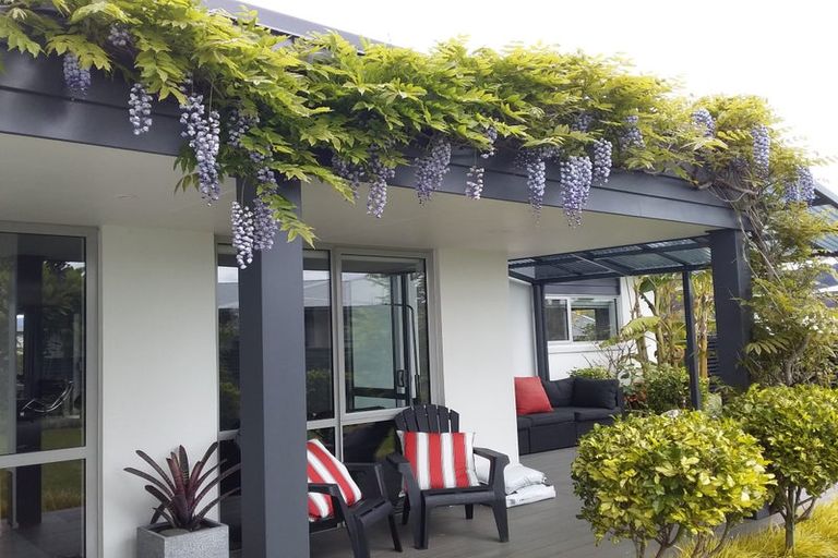 Photo of property in 20 Roseberry Place, Whitianga, 3510
