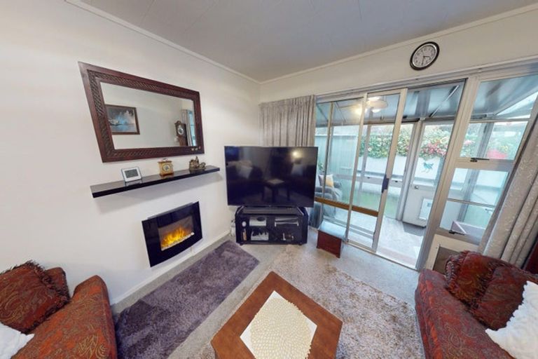 Photo of property in 2/11 Pitt Street, Whanganui, 4500