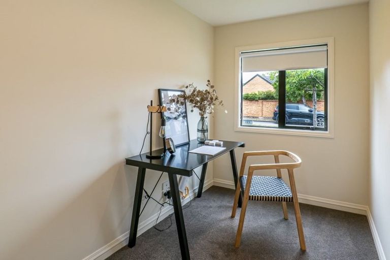 Photo of property in 321 Gardiners Road, Harewood, Christchurch, 8051