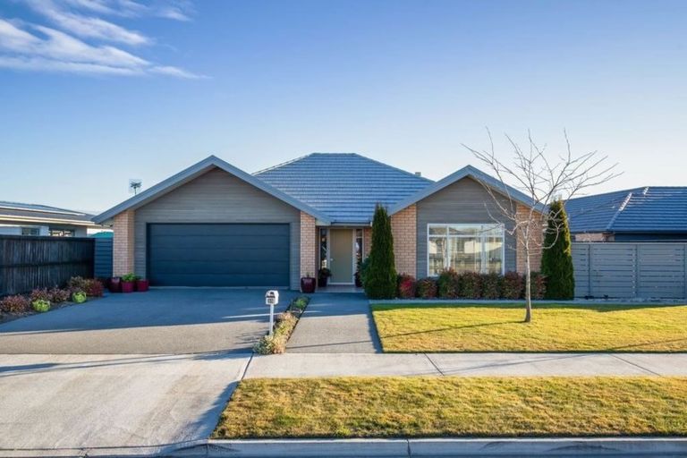 Photo of property in 35 Bayliss Drive, Kaiapoi, 7630