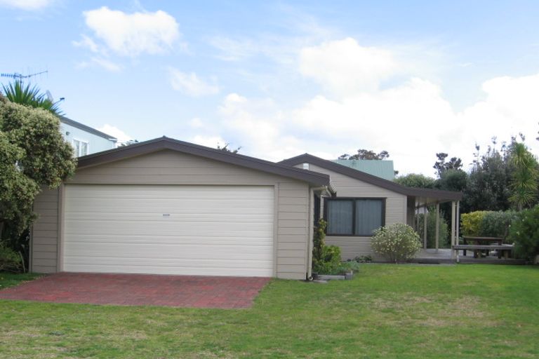 Photo of property in 15 Easdale Place, Pauanui, Hikuai, 3579