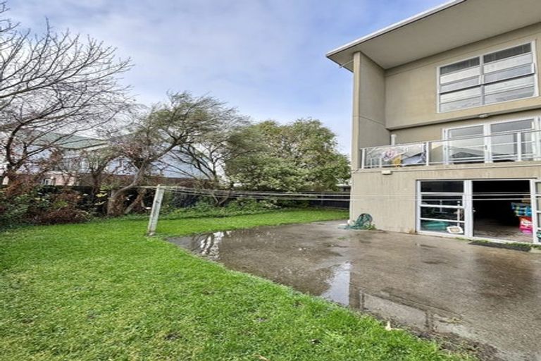 Photo of property in 9/440 Barbadoes Street, Edgeware, Christchurch, 8013