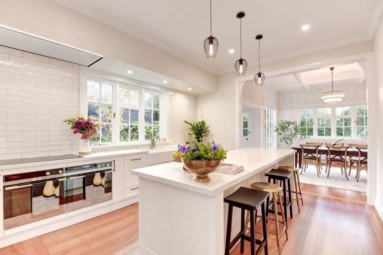 Photo of property in 3 Brassey Road, Saint Johns Hill, Whanganui, 4500