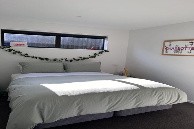 Photo of property in 2 Wanderer Lane, Jacks Point, Queenstown, 9371