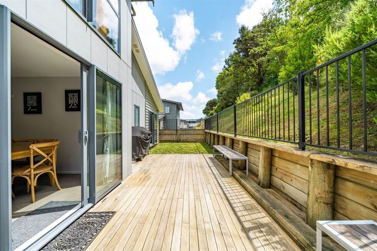 Photo of property in 8 Flotilla Place, Whitby, Porirua, 5024