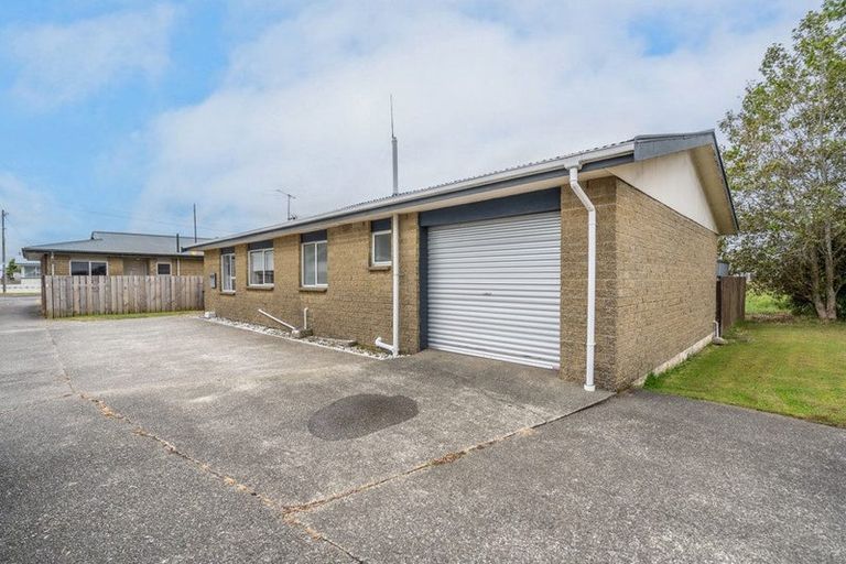 Photo of property in 2/51 Douglas Street, Grasmere, Invercargill, 9810