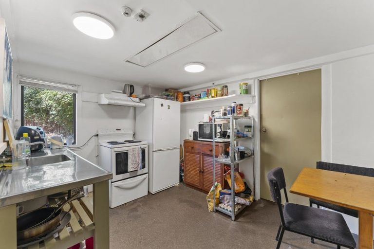 Photo of property in 22 Bowen Street, Queenstown, 9300