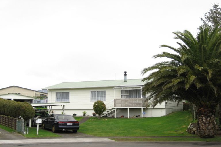 Photo of property in 14 Wicklow Place, Bell Block, New Plymouth, 4312