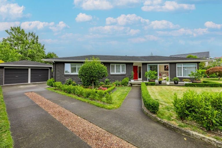 Photo of property in 42 Iona Road, Havelock North, 4130