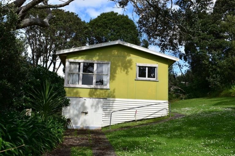 Photo of property in 1313 Matapouri Road, Matapouri, Whangarei, 0173
