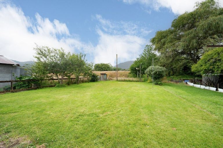 Photo of property in 153 Fairfax Street, Murchison, 7007