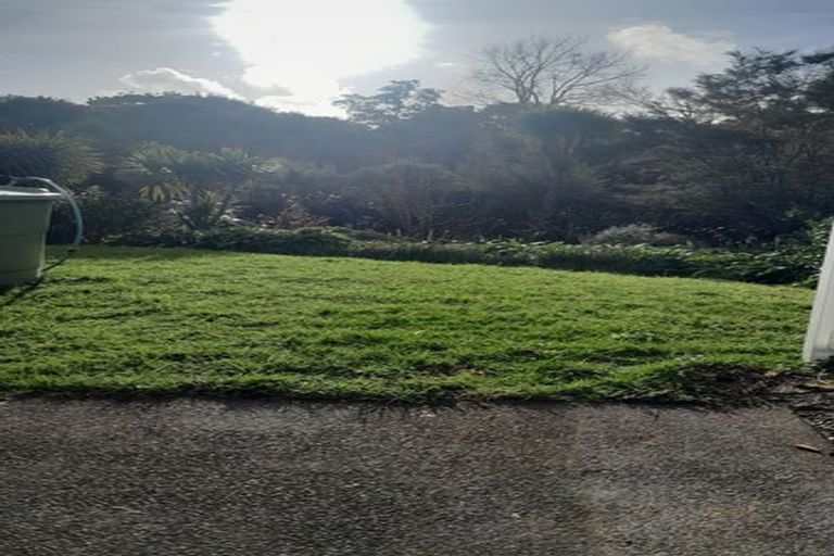 Photo of property in 48 Sherrybrooke Place, Sunnyvale, Auckland, 0612