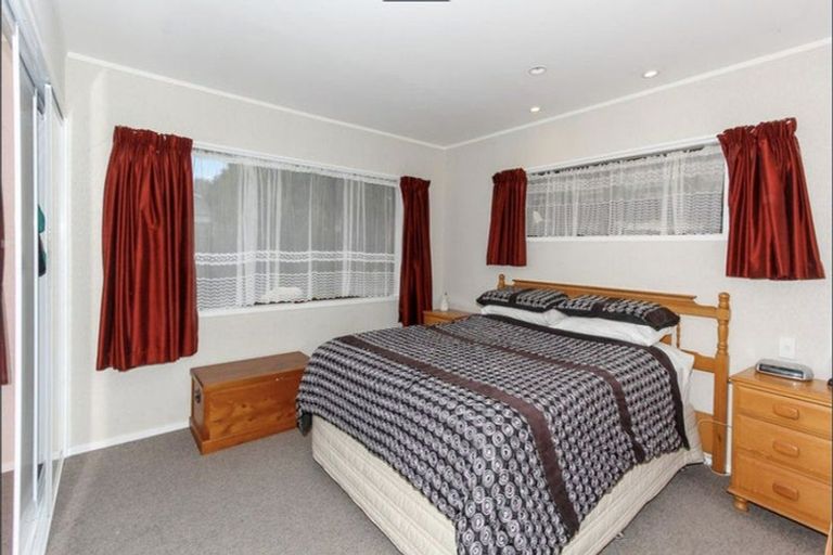 Photo of property in 10 Argyle Place, Highlands Park, New Plymouth, 4312