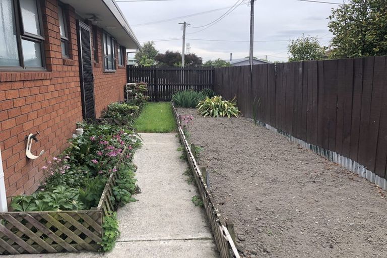 Photo of property in 1/21 Wilson Street, Islington, Christchurch, 8042