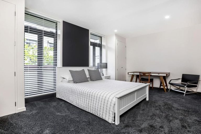 Photo of property in 12b Domain Drive, Parnell, Auckland, 1052