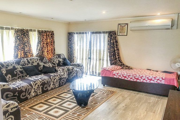 Photo of property in 1/75 Russell Road, Manurewa, Auckland, 2102