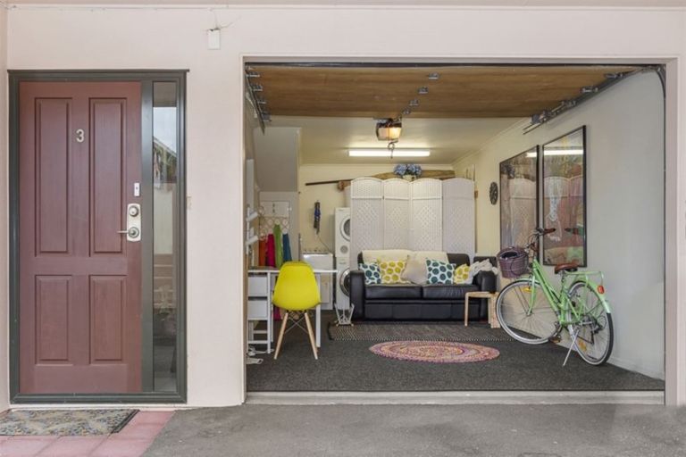 Photo of property in 3/48 Maunganui Road, Mount Maunganui, 3116