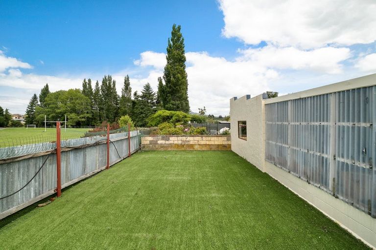 Photo of property in 2 Mckinlay Road, Abbotsford, Dunedin, 9018