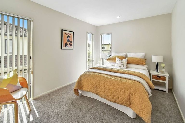 Photo of property in 9 Bezar Place, Flat Bush, Auckland, 2016