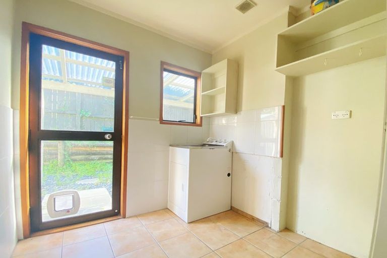 Photo of property in 1/28 Rangitoto Terrace, Milford, Auckland, 0620