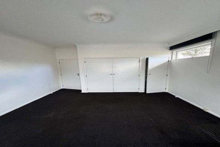 Photo of property in 282 Great North Road, Henderson, Auckland, 0612