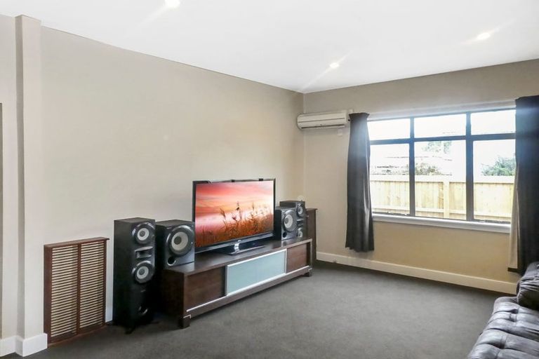 Photo of property in 28 Somerset Crescent, Spreydon, Christchurch, 8024