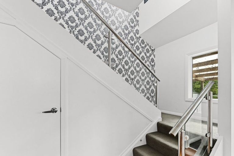 Photo of property in 37 Somerset Street, Brooklands, New Plymouth, 4310