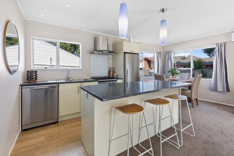 Photo of property in 48 Zealandia Road, Manly, Whangaparaoa, 0930