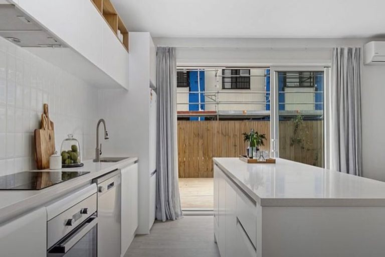 Photo of property in 1/44 May Street, Hamilton East, Hamilton, 3216