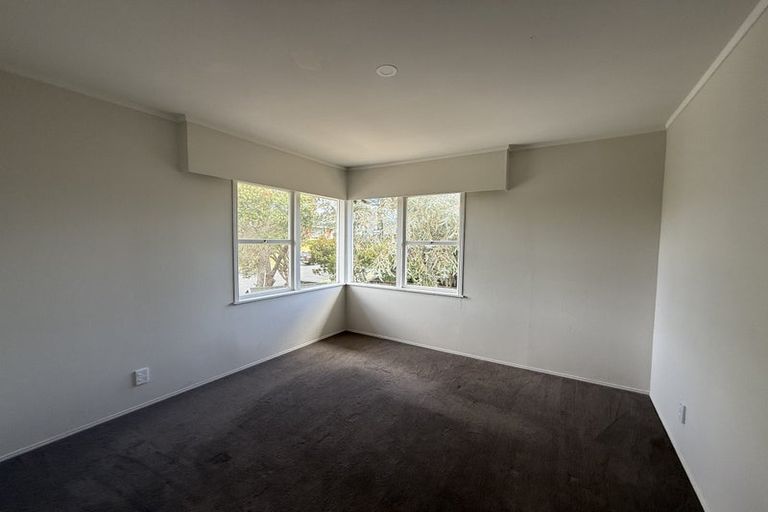 Photo of property in 1/12 Meadway, Sunnyhills, Auckland, 2010