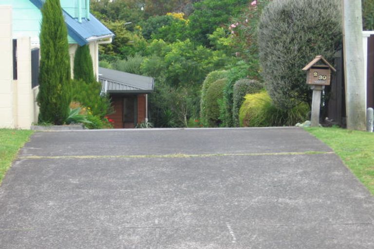 Photo of property in 1/30 Kowhai Road, Campbells Bay, Auckland, 0630