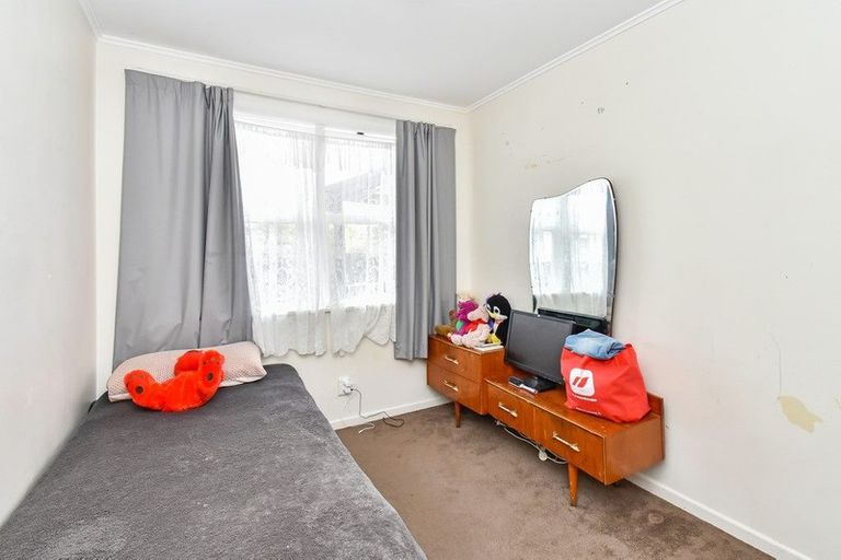 Photo of property in 3 Belgrave Place, Papakura, 2110