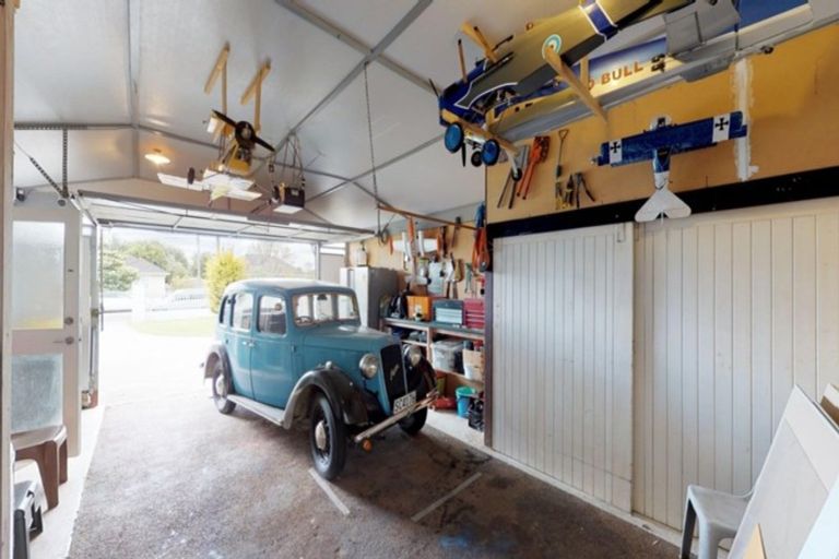 Photo of property in 32 Saint Annes Street, Levin, 5510