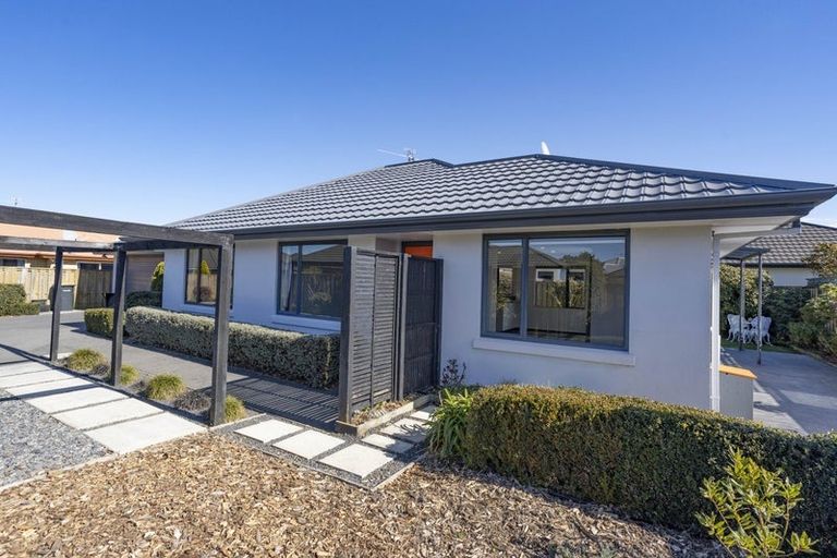 Photo of property in 52 Mahlet Street, Northwood, Christchurch, 8051