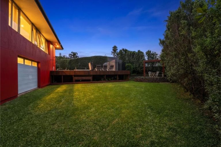 Photo of property in 12 Highlight Parade, Te Atatu South, Auckland, 0610