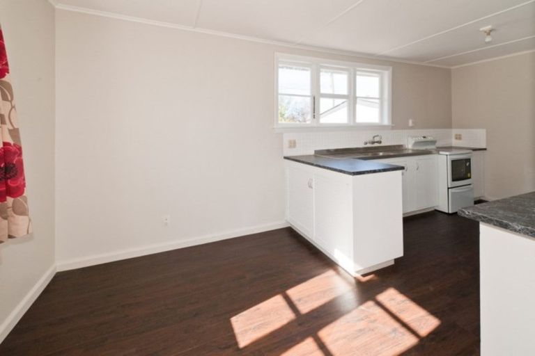 Photo of property in 9 Wilmot Street, Northcote, Christchurch, 8052